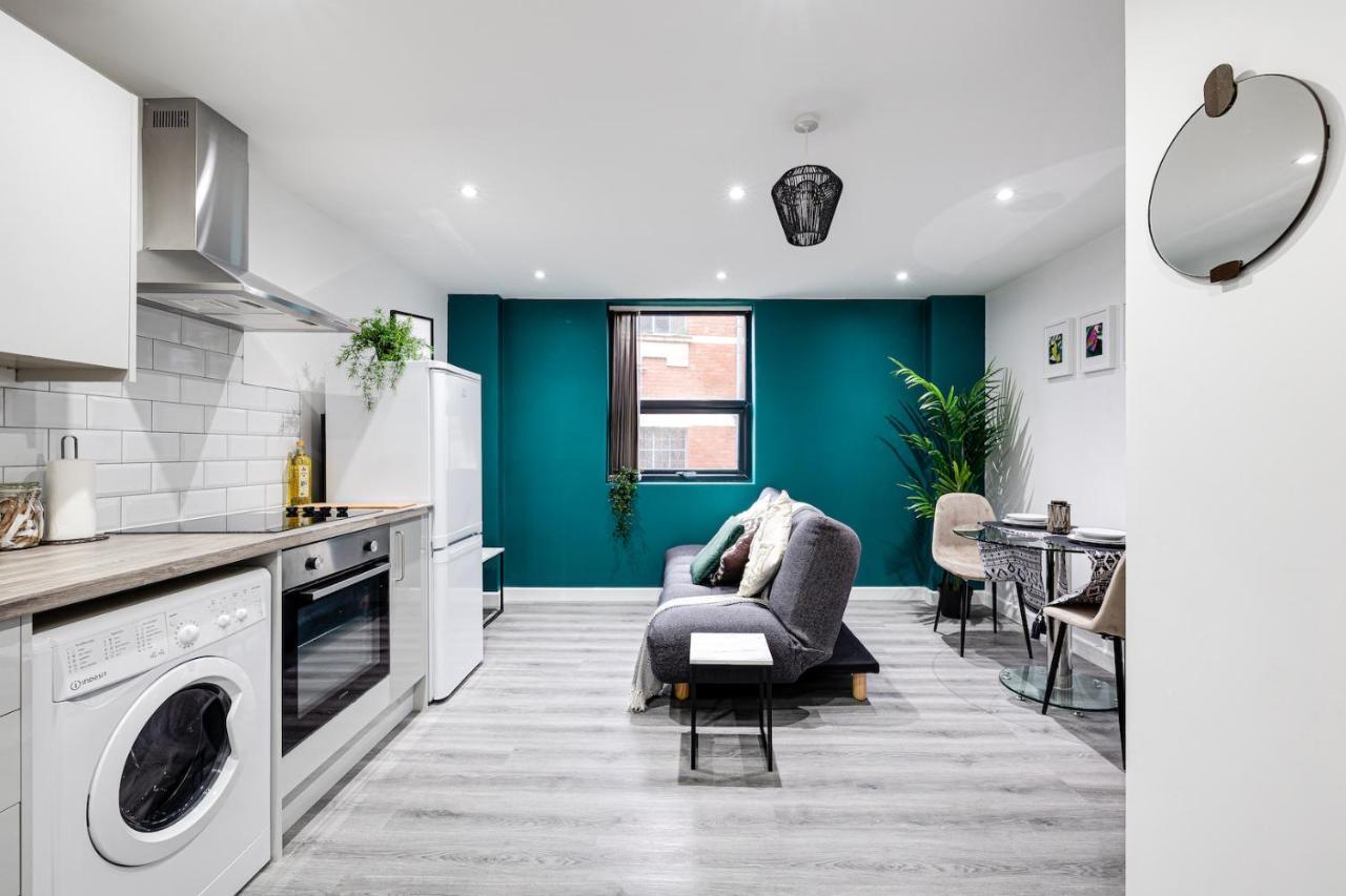 Cosy Modern Apt In Heart Of Stockport - Sleeps 4 Apartment Exterior foto